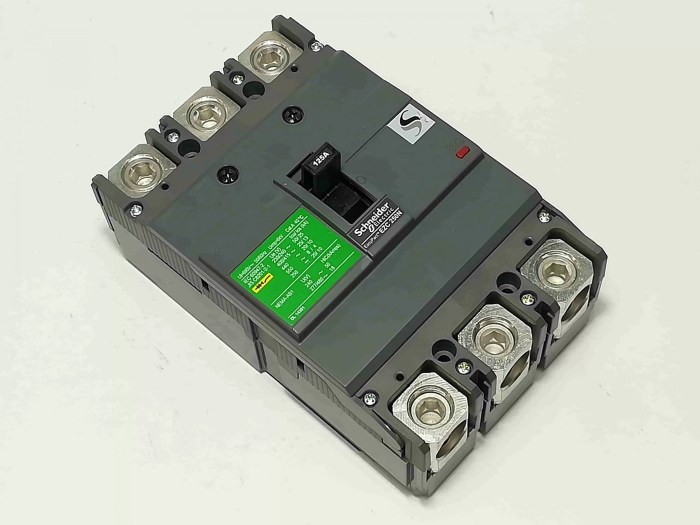 Molded-case circuit breakers are permitted to be reconditioned